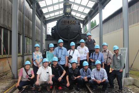 Ｃ１２の前で全員集合